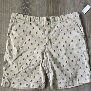 IZOD Saltwater Shorts Men’s 38 Khaki Tan Skull & Crossbones Pirate Treasure Map